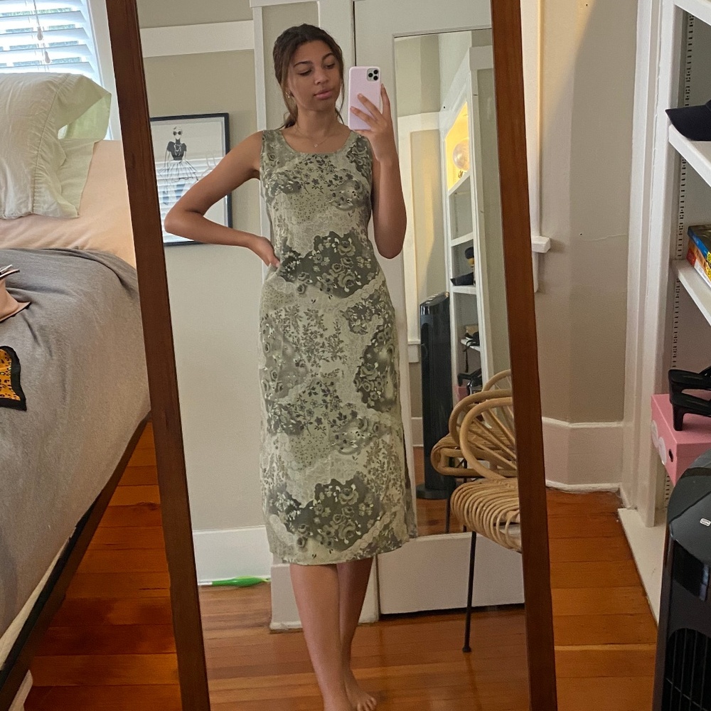 VINTAGE MIDI DRESS
